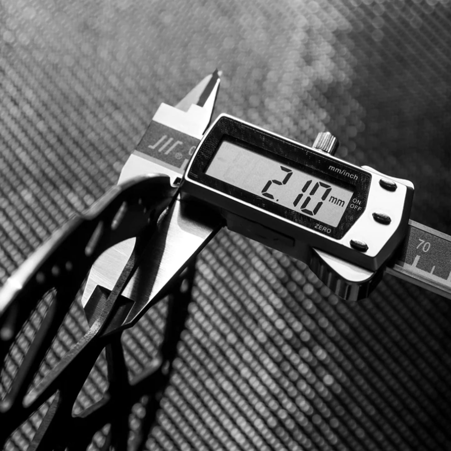 WARP 9 / SUR-RON Light Bee Bremsscheibe hinten