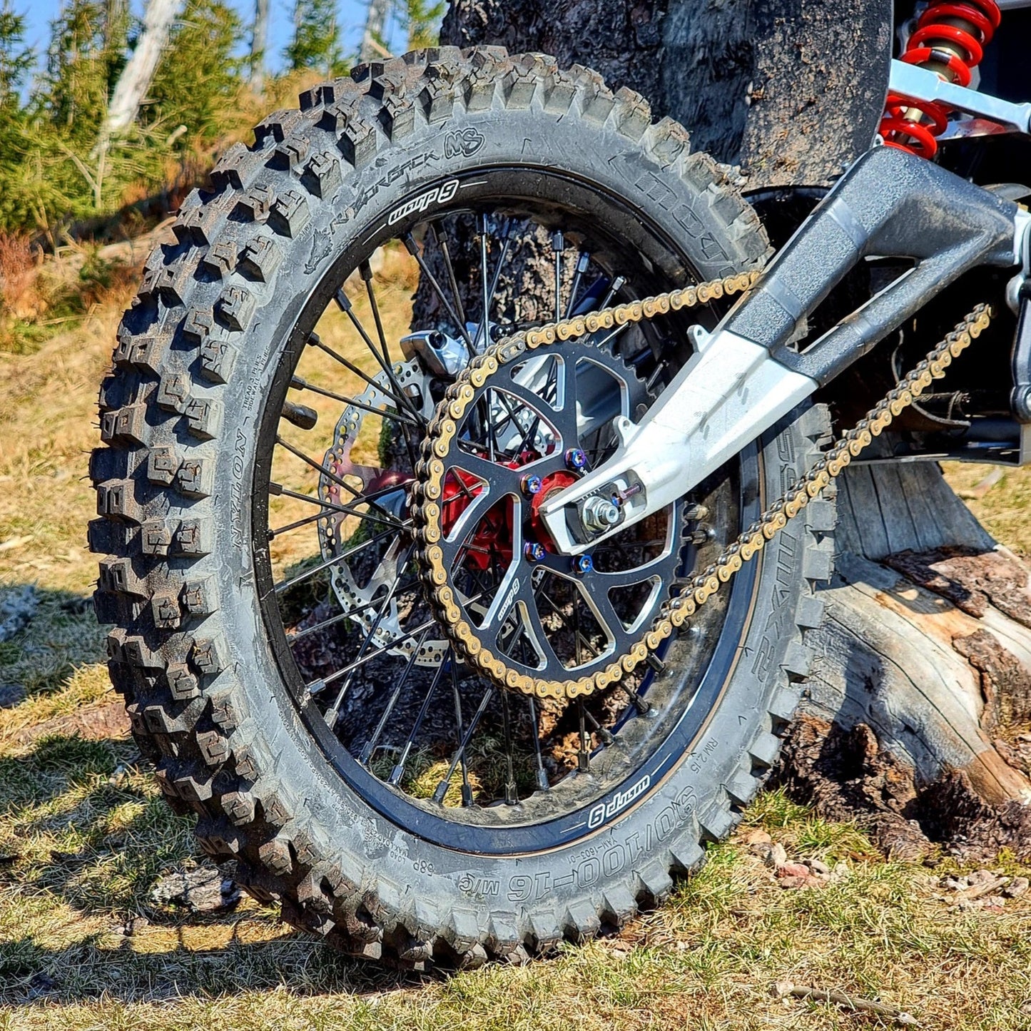 Roue Arrière WARP 9 / SUR-RON Ultra Bee