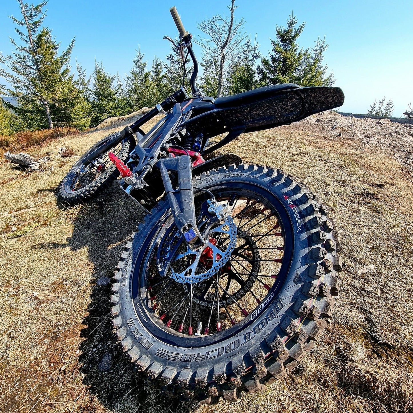 Paar 17" Supermotard-Räder WARP 9 / SUR-RON Light Bee und TALARIA Sting