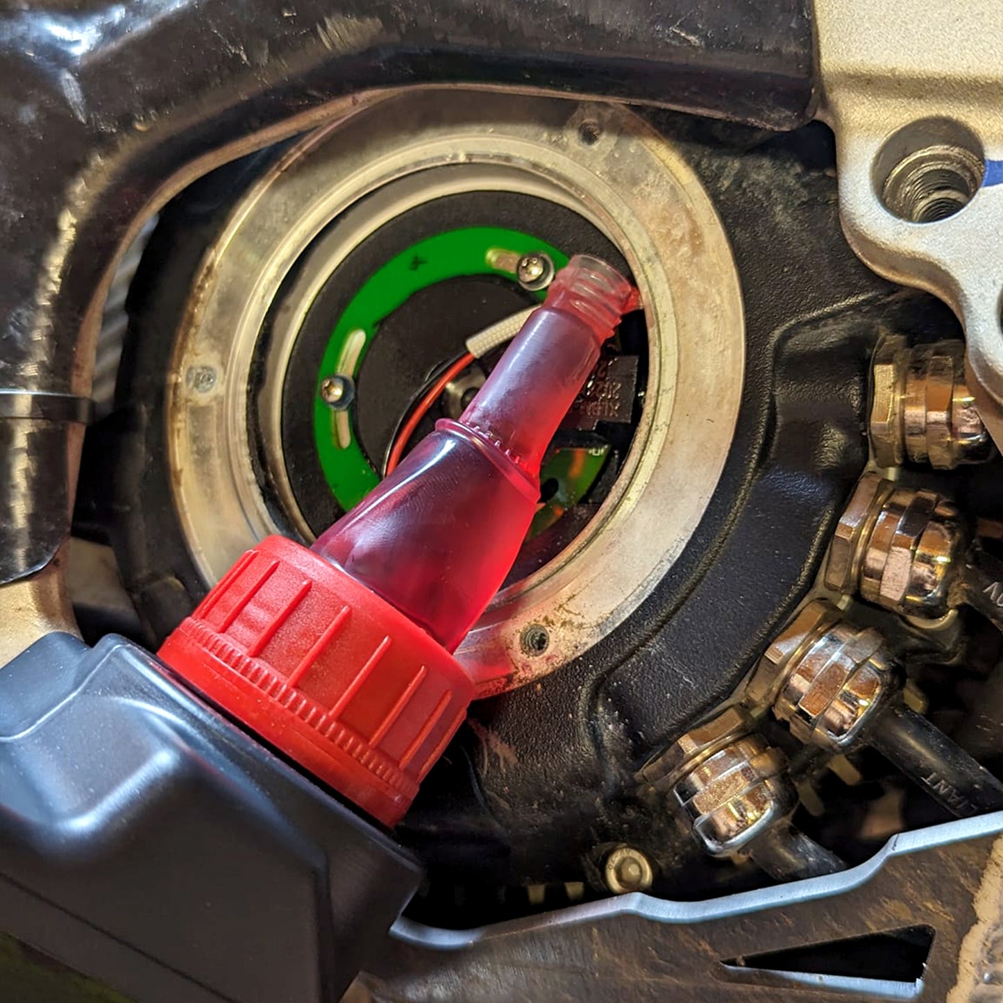 Huile ATF MOTUL Pour Refroidissement Moteur / SUR-RON Light Bee