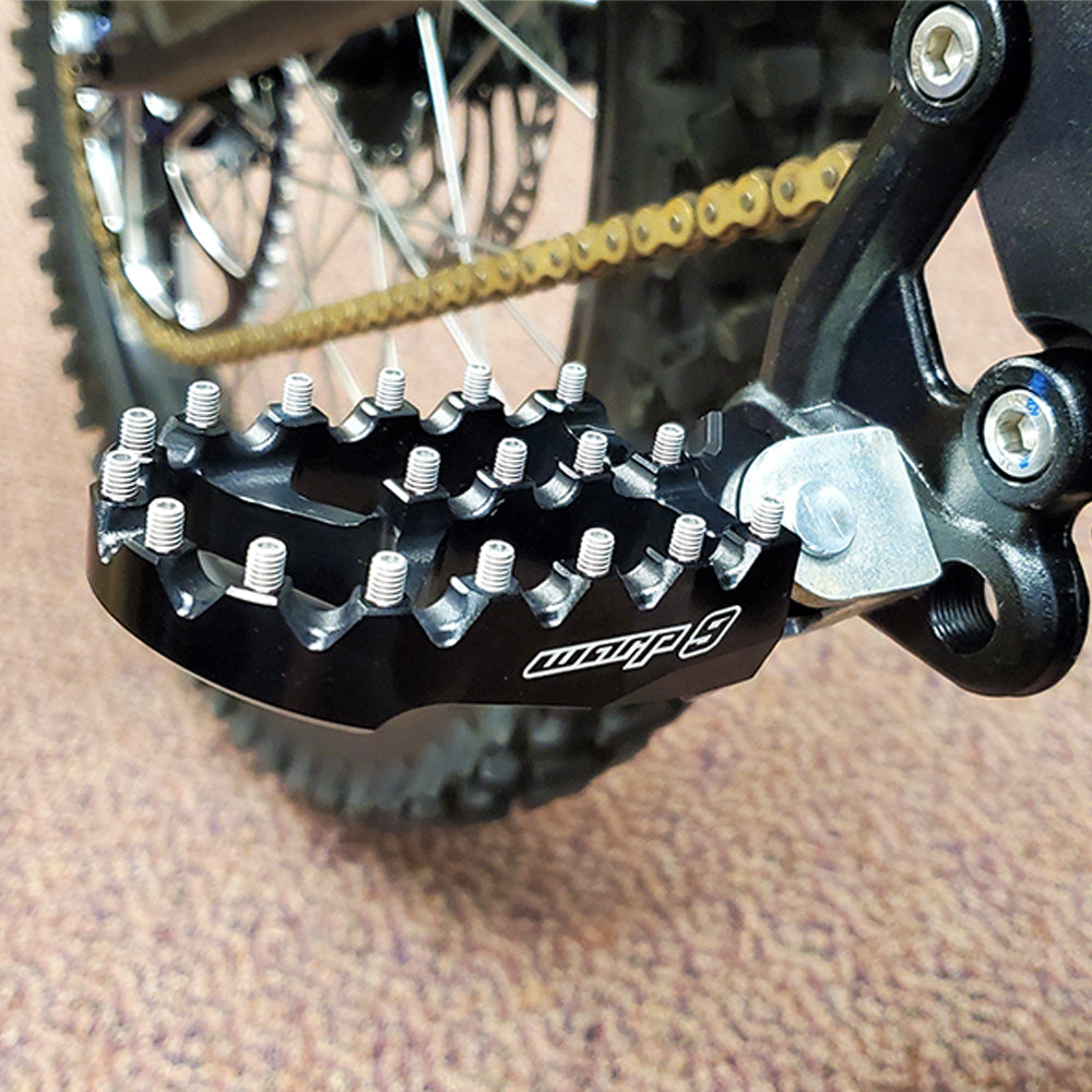 WARP 9 / SUR-RON Light Bee Footpegs