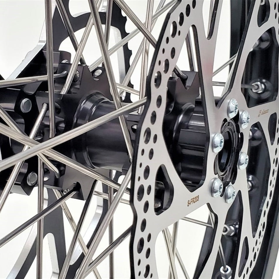 Paar 17" Supermotard-Räder WARP 9 / SUR-RON Light Bee und TALARIA Sting
